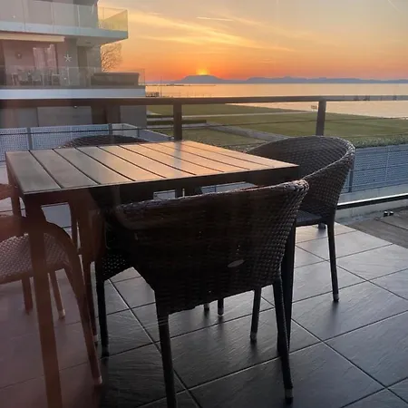 Hullam Panorama & Jacuzzi شقة بالاتوليلّي